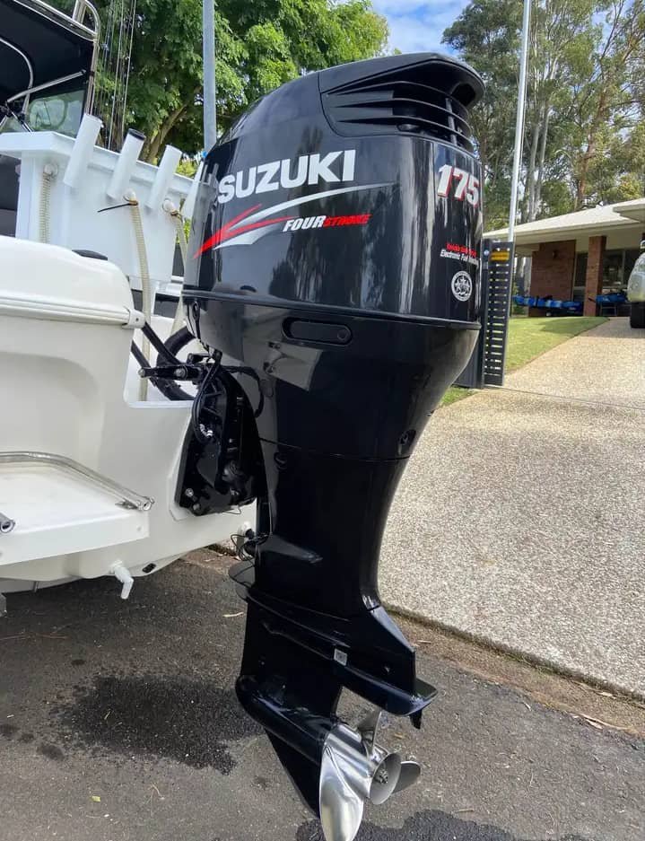 2021 Suzuki DF175A 175HP 4-Stroke EFI Outboard Motor 2021 Suzuki DF175A 175HP 4-Stroke EFI Outboard Motor