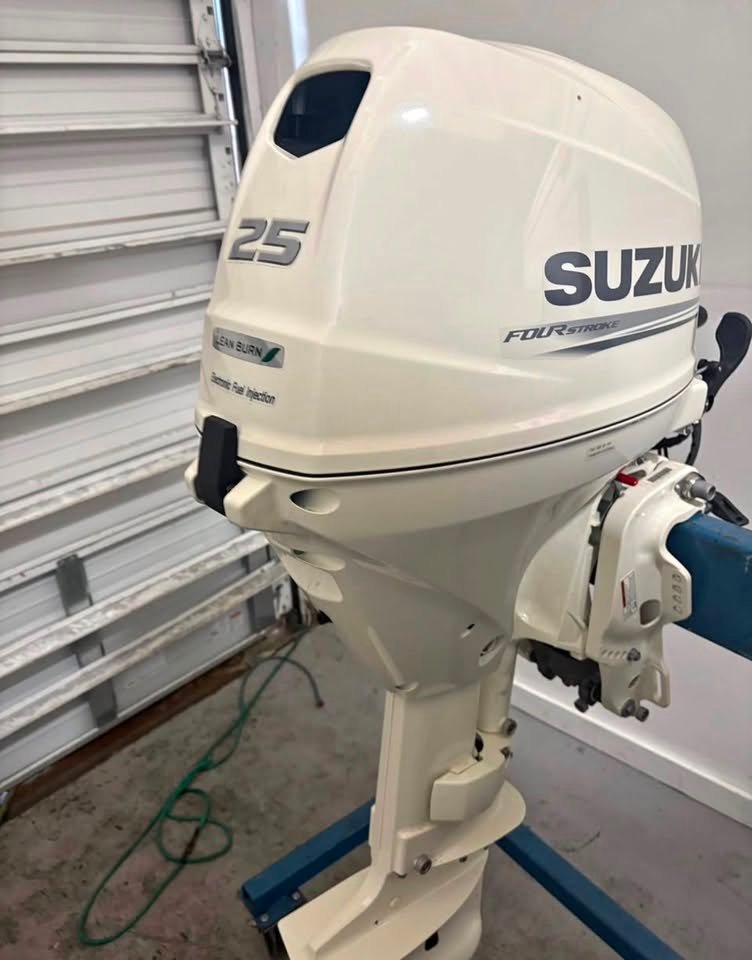 2018 Suzuki 25HP Four Stroke EFI Outboard Motor for Sale 2018 Suzuki 25HP Four Stroke EFI Outboard Motor for Sale